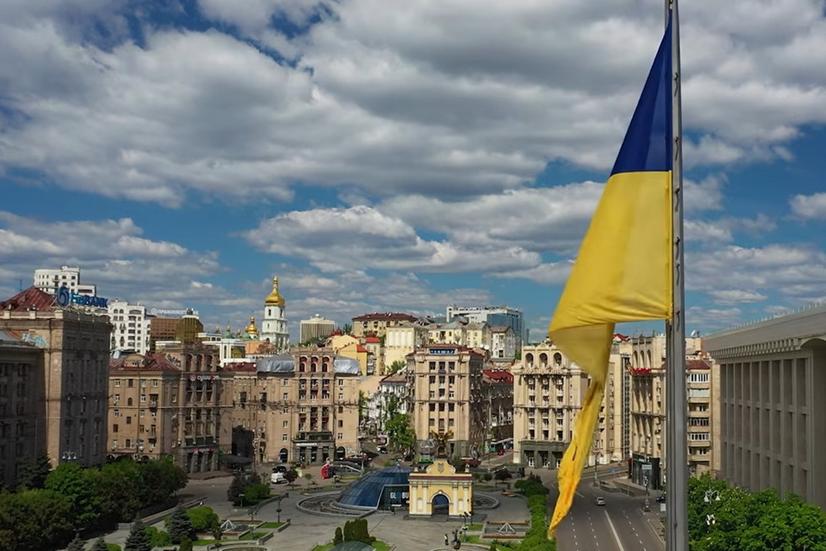 «Иди и умри»: на Украине разнесли сторонников вечной войны