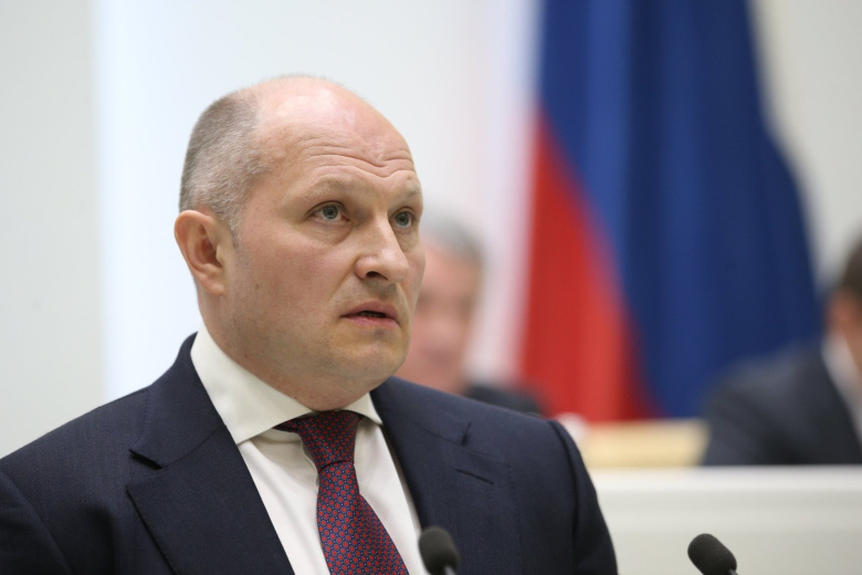 Глава МЧС РФ Куренков впервые посетил азиатскую державу