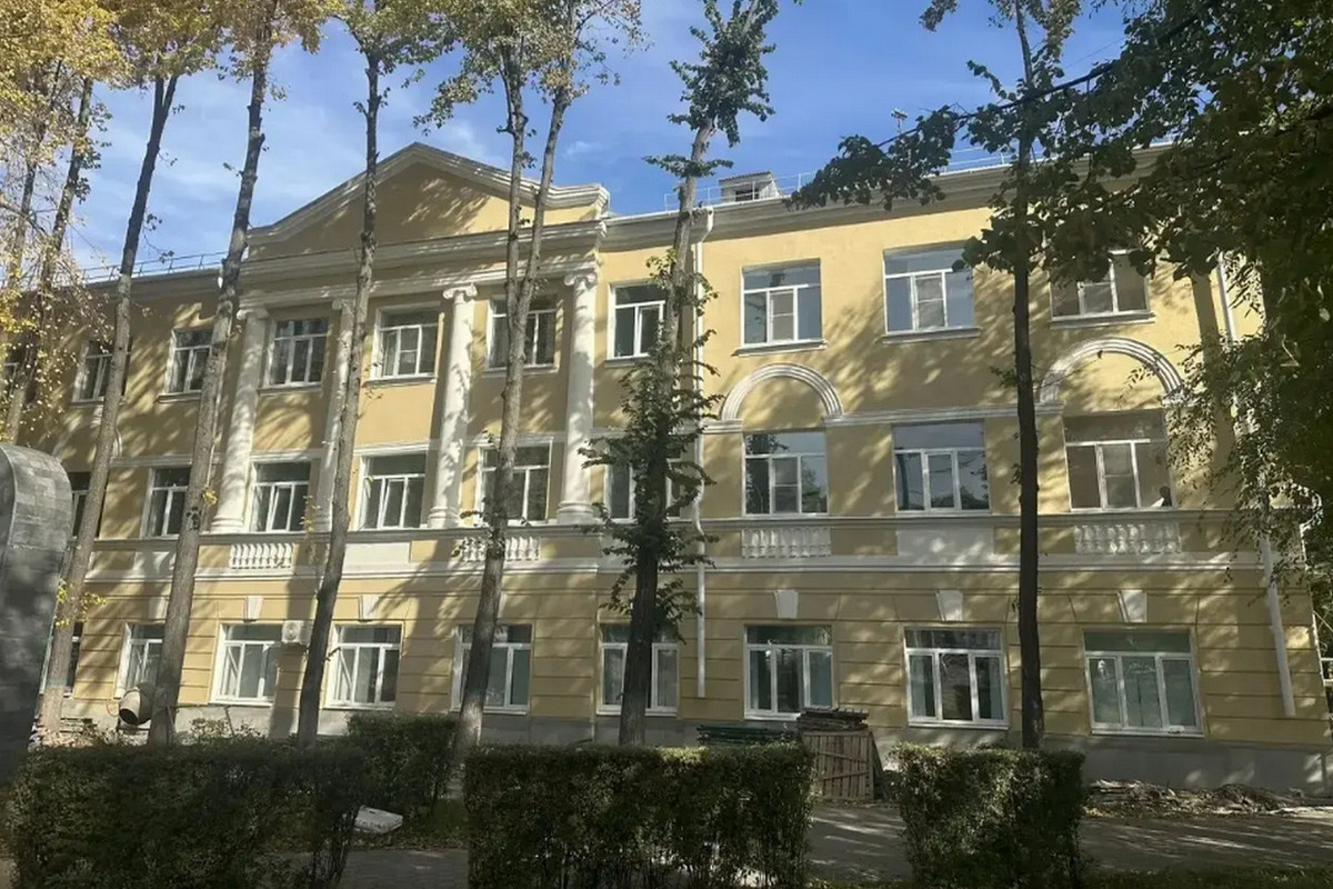 Здание воронежской больницы, возведенное в 1936 году, продолжают ремонтировать