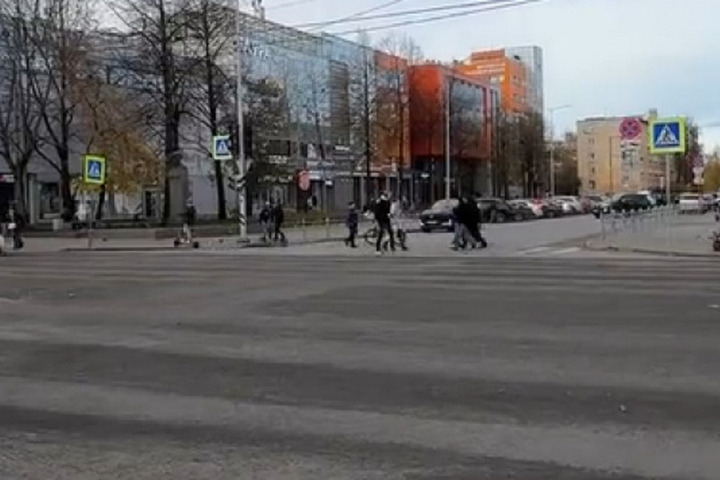 В Петрозаводске начался ремонт на улице Анохина: водителей просят быть внимательнее