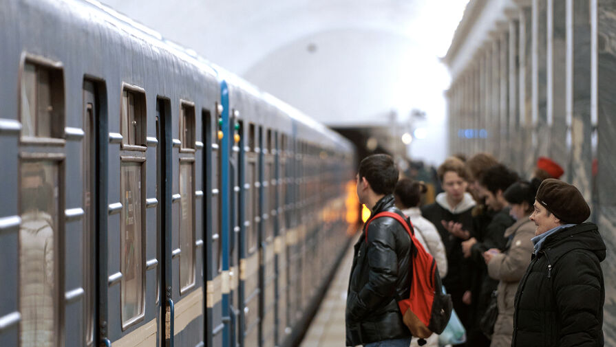 Москвича, схватившего пассажирку за ягодицы в метро, арестовали на 15 суток