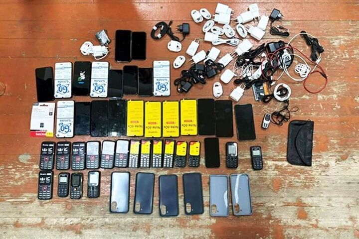 В СИЗО-1 Махачкалы пресекли попытку проноса 41 телефона