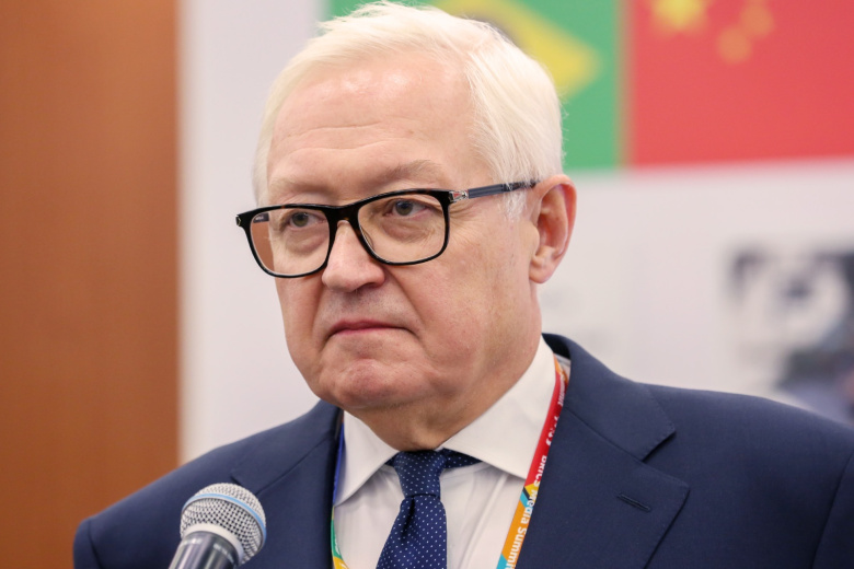 Рябков прояснил ситуацию с трехсторонней встречей по Украине