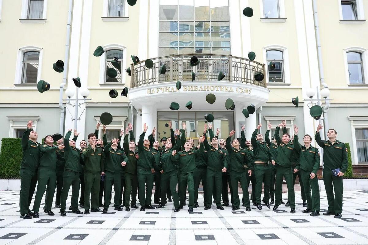 В СКФУ состоялся третий выпуск лейтенантов запаса