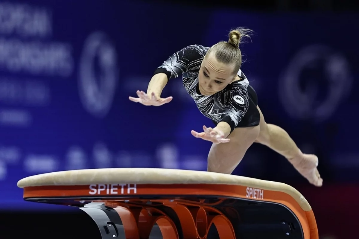 Россиянка Мельникова победила в опорном прыжке на чемпионате Европы