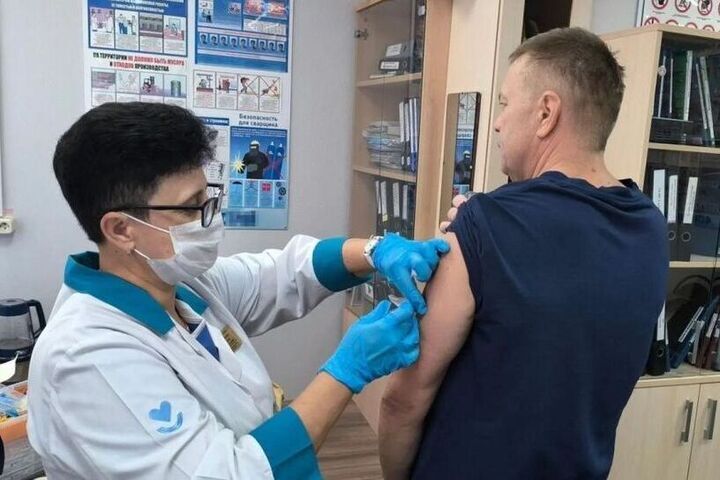 Пензенские станкостроители привились от гриппа без отрыва от производства