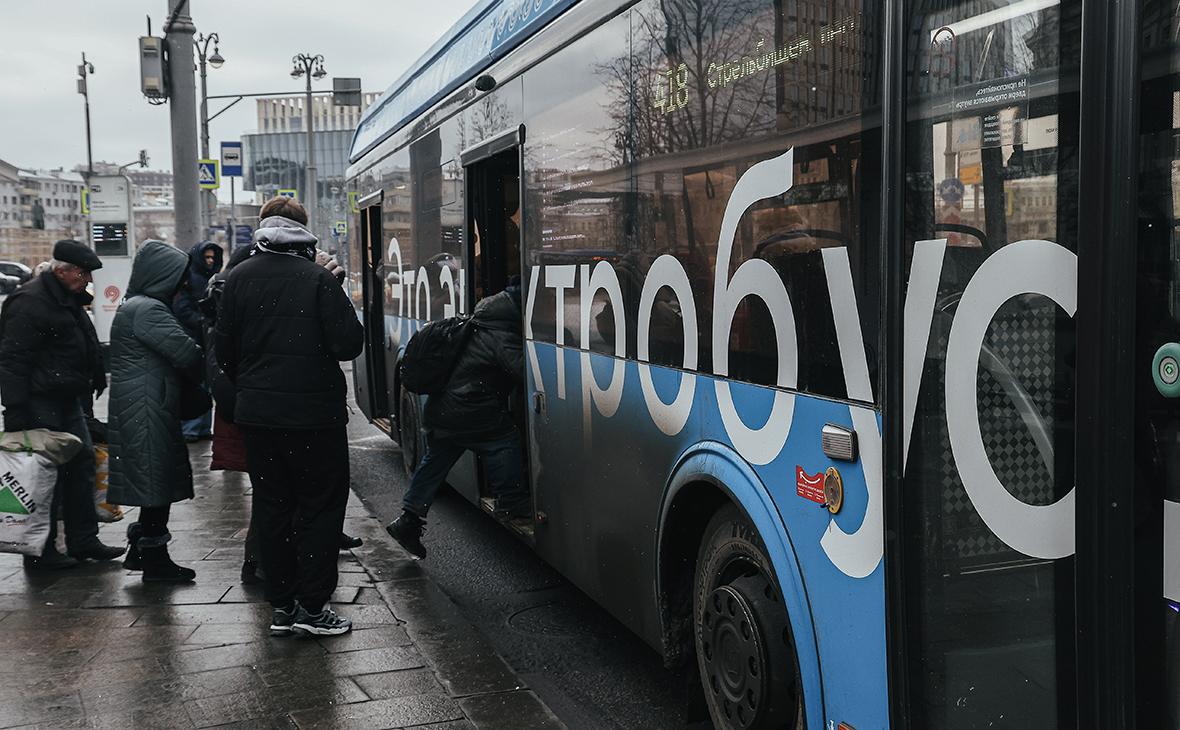 Москвичам посоветовали пересесть на городской транспорт из-за дождя