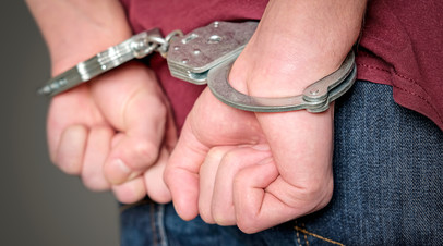 Суд арестовал директора клиники за обман родителей детей с заболеваниями