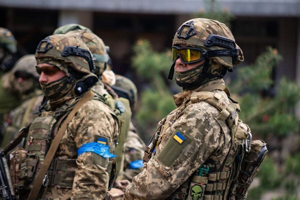 Дикая расправа: под Харьковом неизвестный казнил пятерых солдат ВСУ
