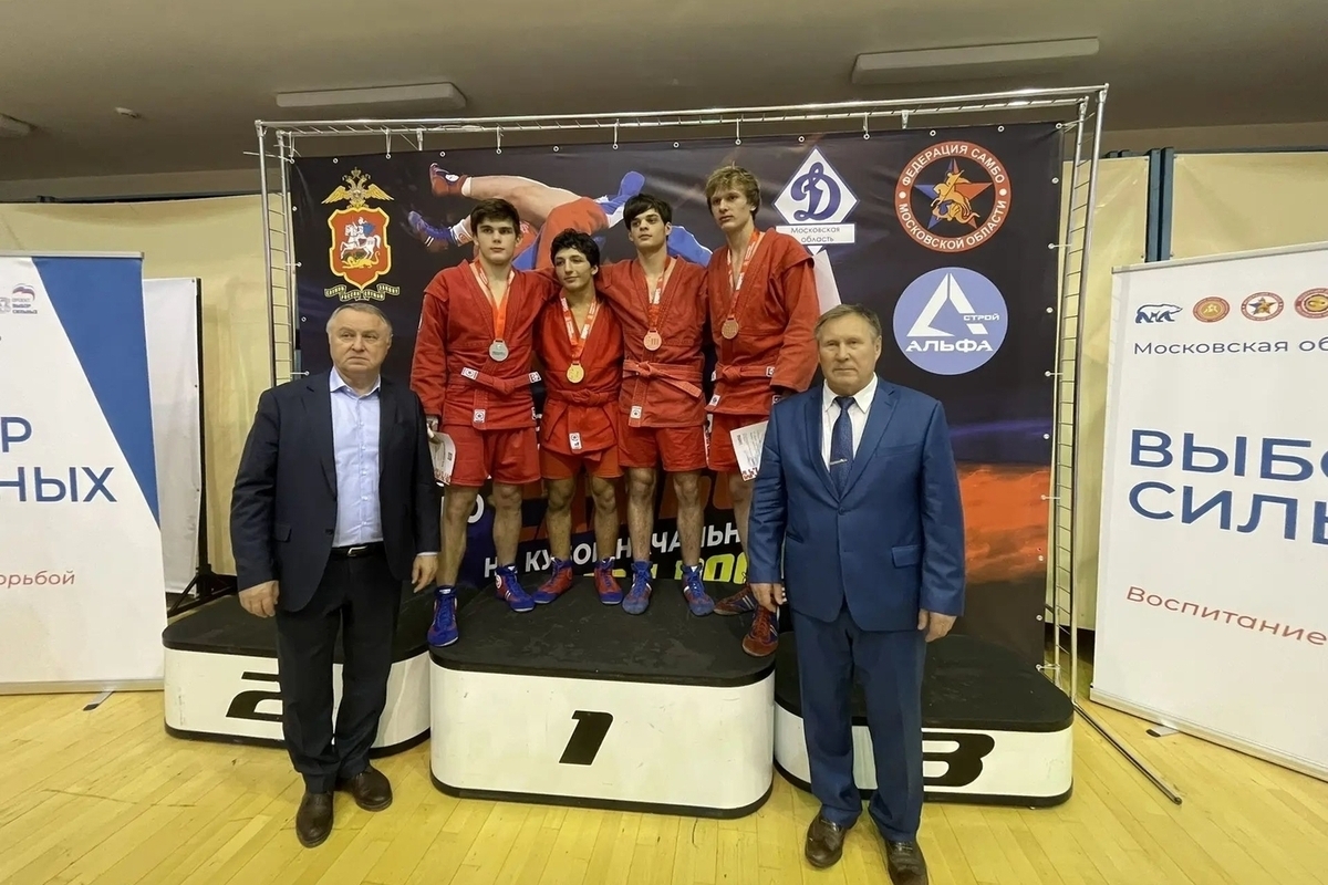 Спортсмен из Протвино взял серебро на первенстве по самбо