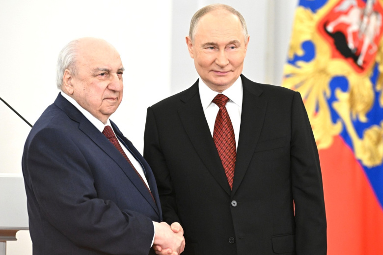 Путин направил личную телеграмму академику Чубарьяну