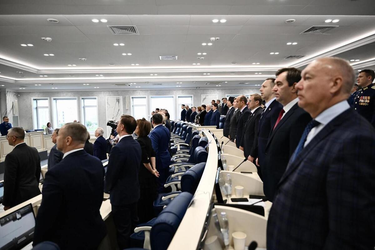Депутаты нового Заксобрания Ленобласти приняли важные организационные решения