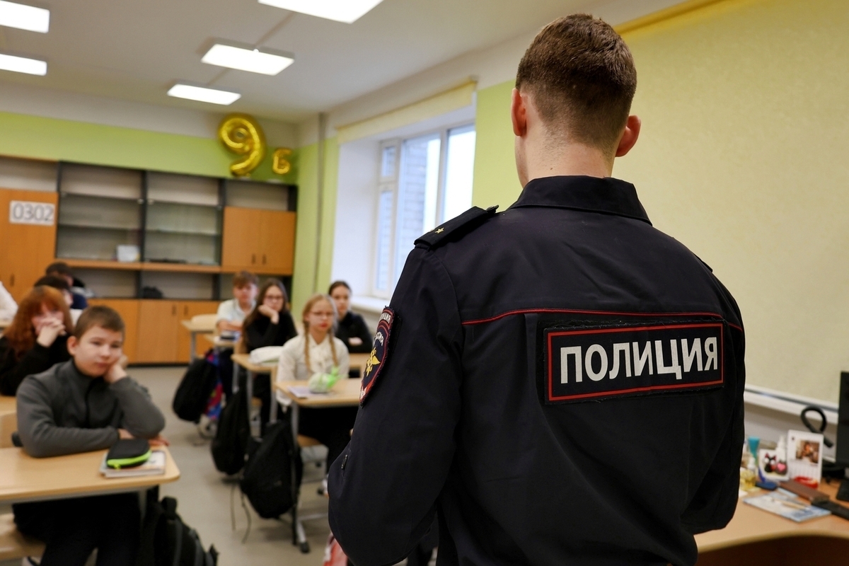 Школьникам Нарьян-Мара рассказали о безопасности в сети и на дороге