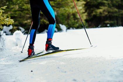 FIS предоставила нейтральный статус пяти российским лыжникам
