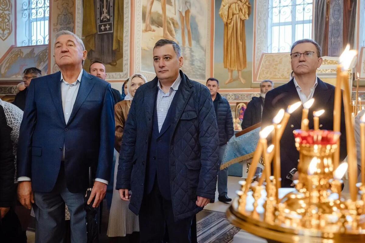 Курский губернатор побывал на престольном празднике в Медвенском районе