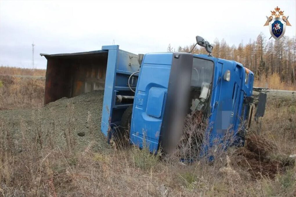 В Катангском районе рабочий погиб под колёсами своего авто