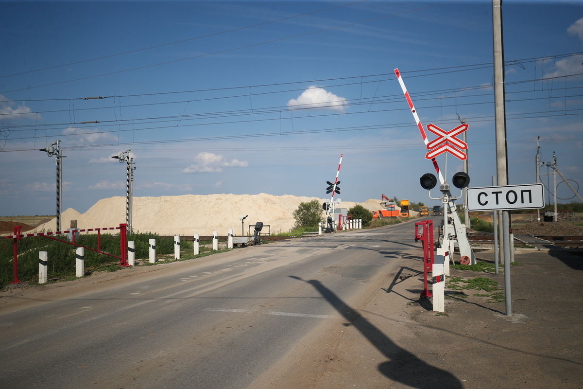 В Советском районе Волгограда закроют железнодорожный переезд