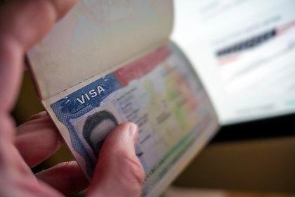 Власти США отозвали 150 виз из-за «родильного туризма»