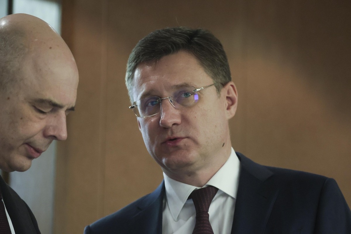 Новак уточнил, до какого времени Россия точно сохранит импорт бензина