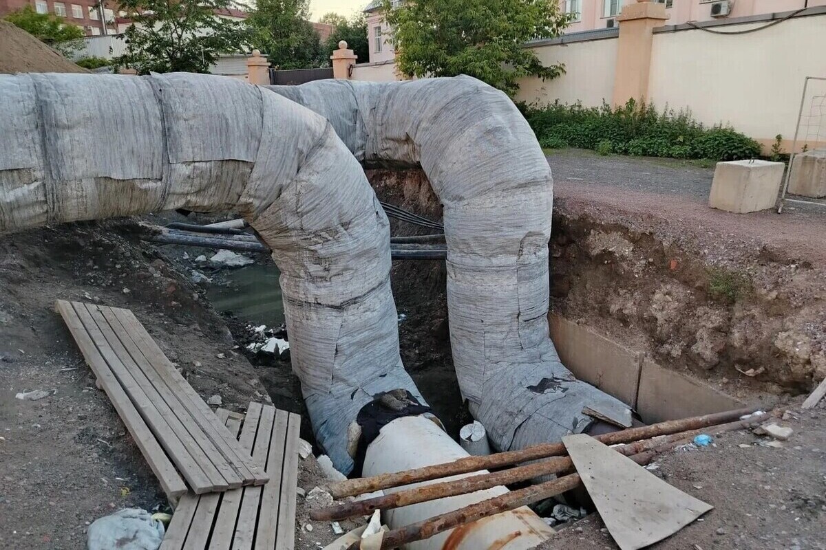 В Сафоново водителям придётся искать объезд из-за ремонта теплосети на Школьной