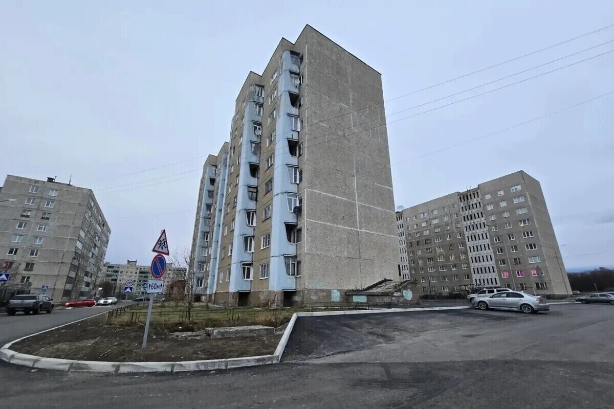 В Никеле водителям добавили места для парковки и сделали удобные тротуары пешеходам
