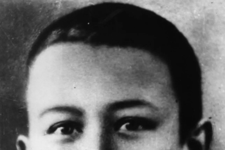 «Он не дал врагу взять себя живым»: история 19‑летнего героя Николая Горячева, чей подвиг ковали в псковских лесах