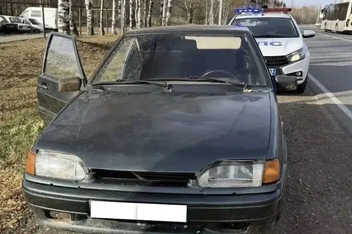 Езда с чужими номерами и долги: в Кирове задержали нарушителя ПДД