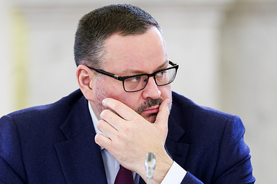 Котяков: поручение Путина о повышении МРОТ до 35 тыс. рублей к 2030 году исполнят
