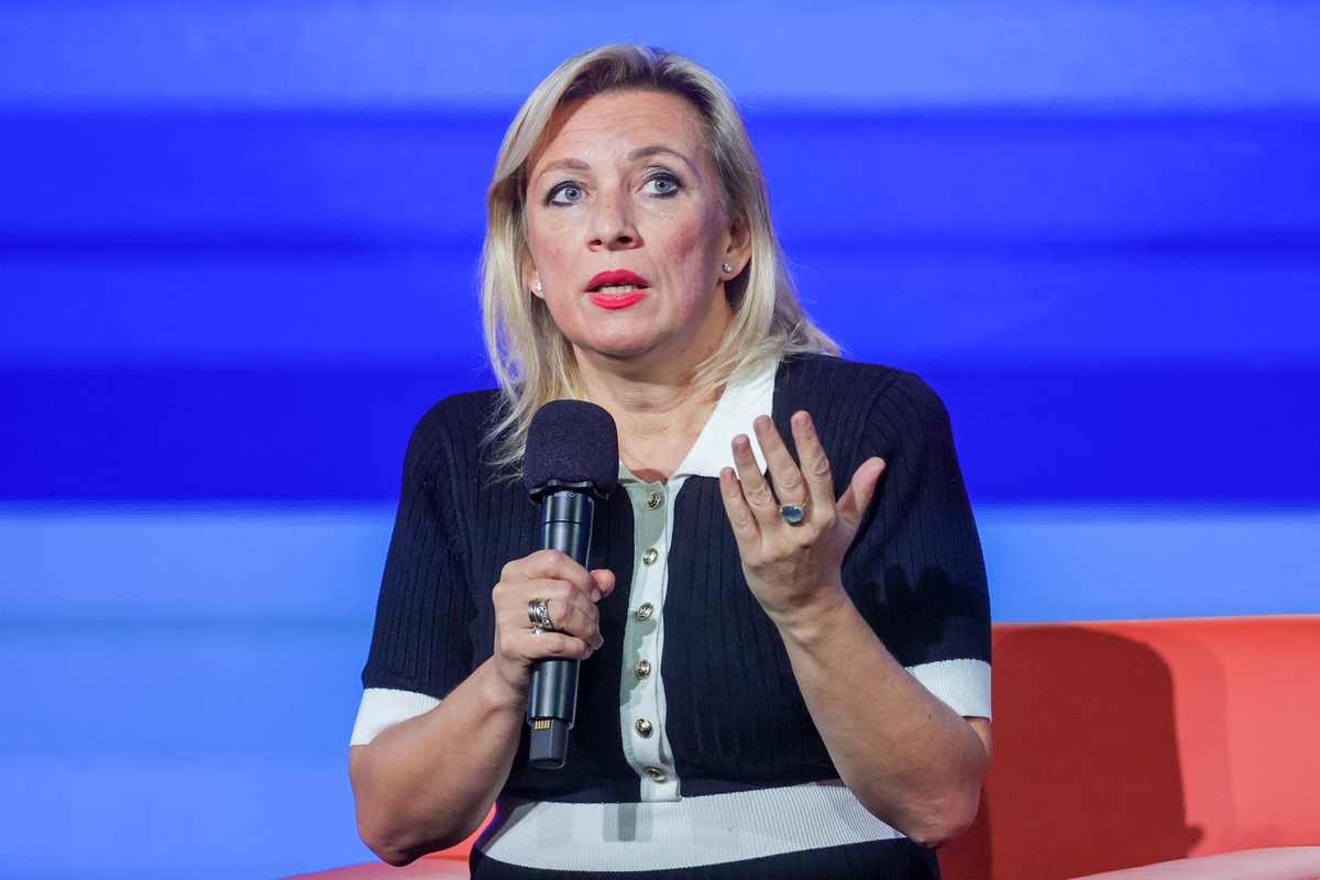 Захарова предложила ЕС ввести санкции против Украины за отказ от выборов