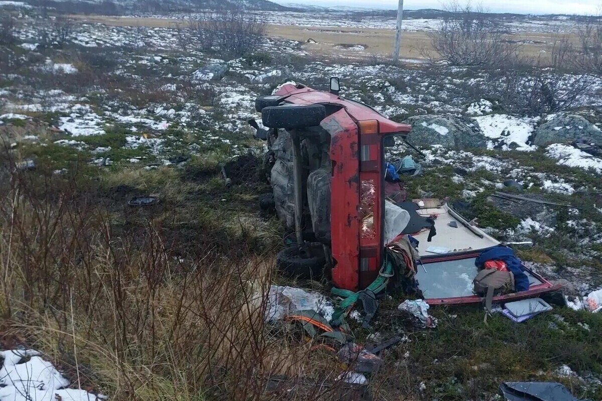 Два человека погибли и четверо пострадали в ДТП в Мурманской области за 15 октября