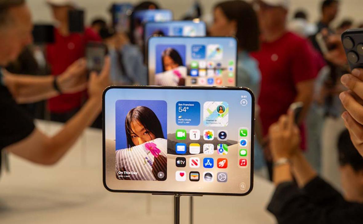 Сроки поставки iPhone Duo перенесли на 2027 год в первый день предзаказов