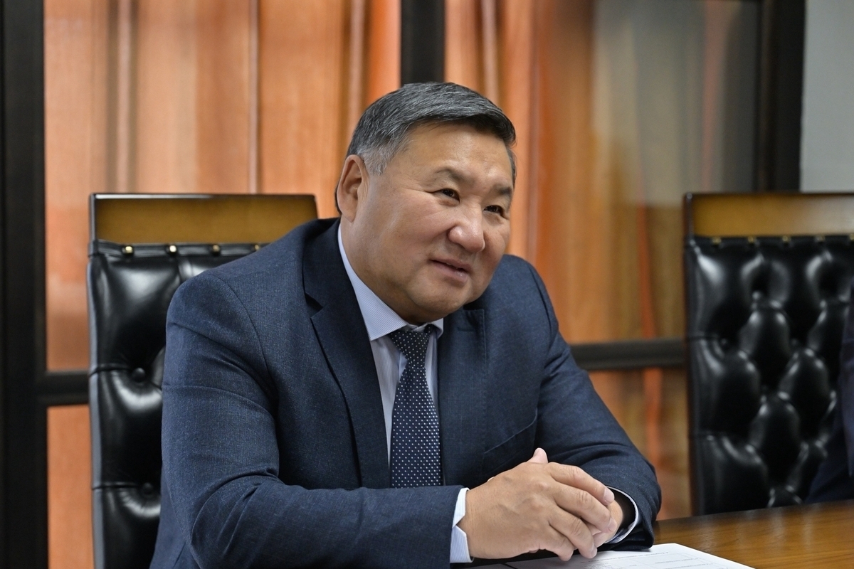 Глава Тувы Владислав Ховалыг поднялся и закрепился в середине рейтинга влияния губернаторов