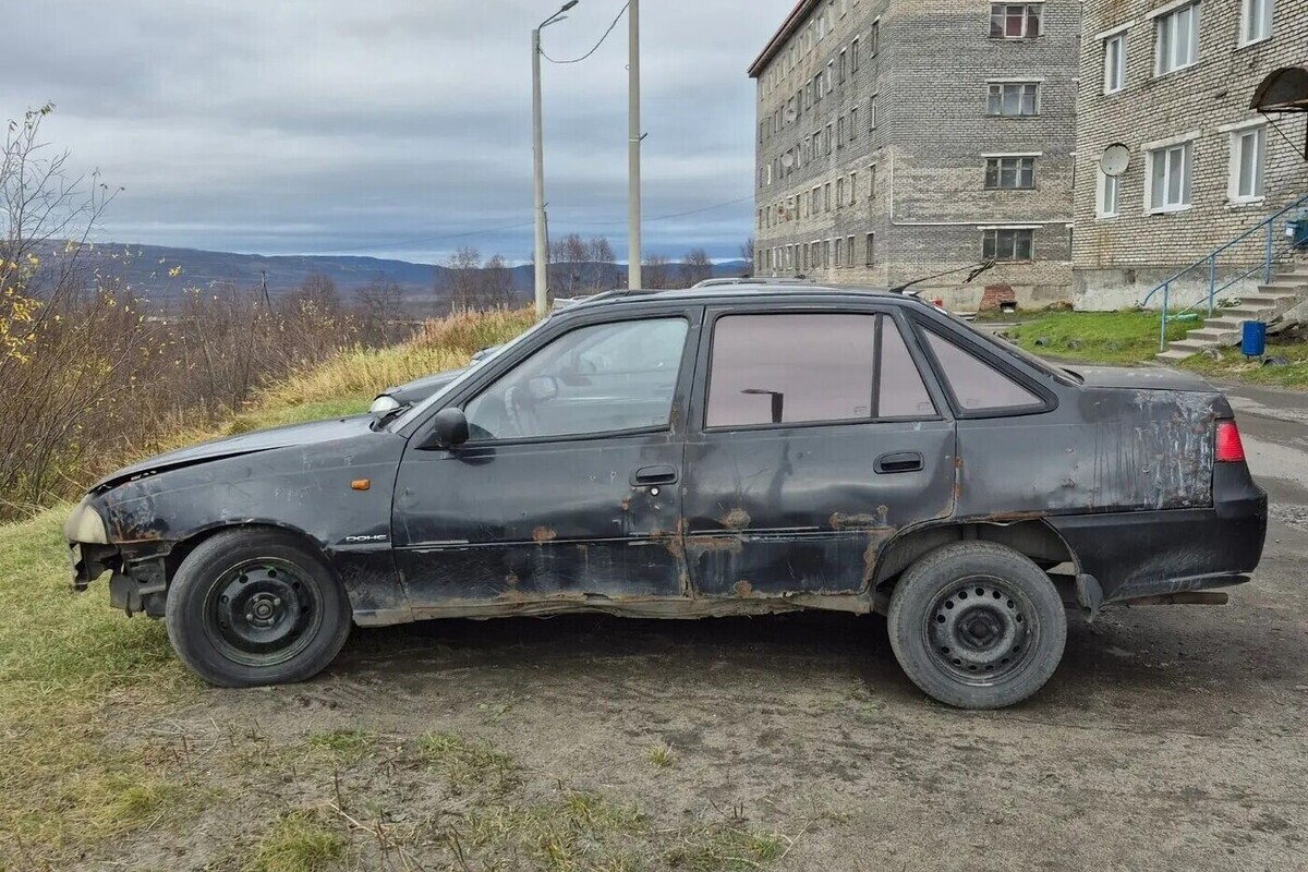 Владельцам брошенных автомобилей в Луостари дали неделю на их перемещение