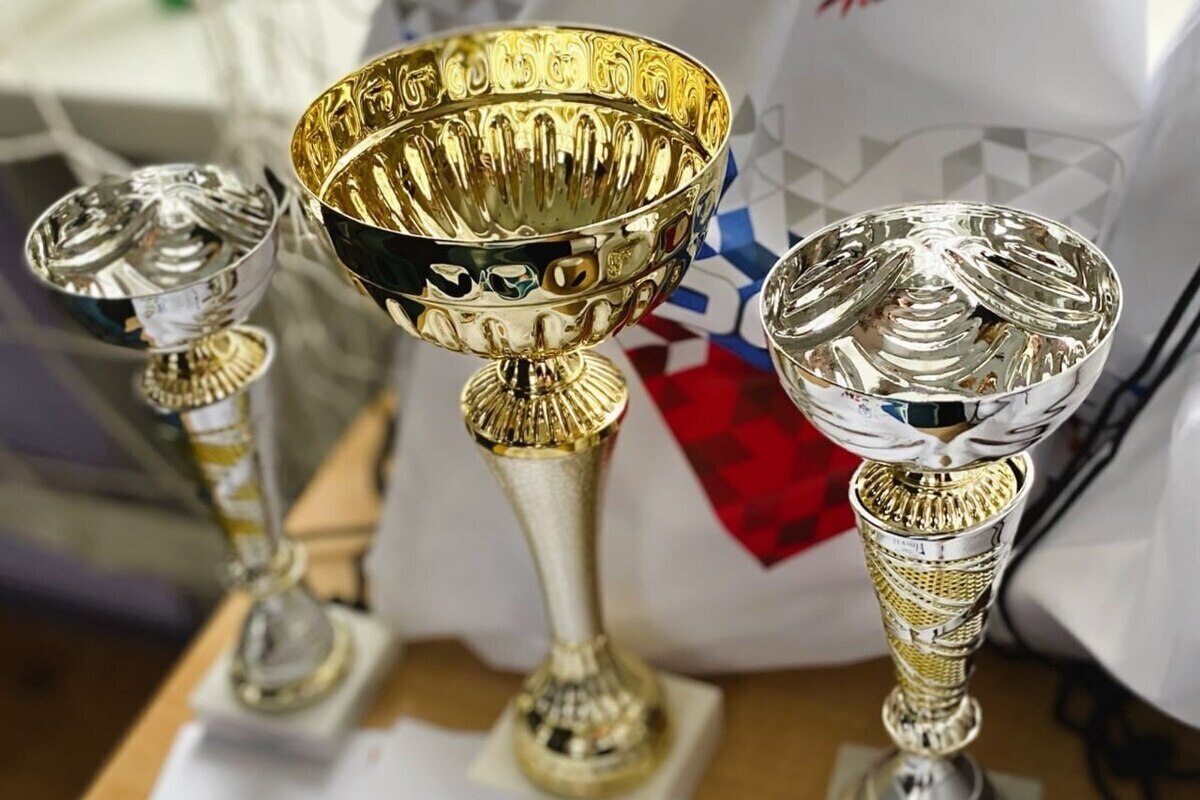 В Новобогдановской школе № 49 прошли соревнования «Весёлые старты!»