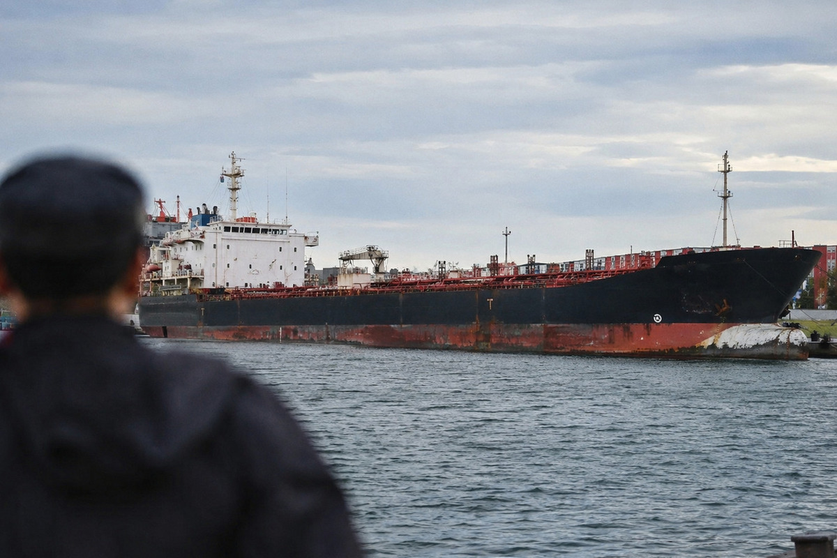 Продажа захваченных танкеров РФ вызвала жесткое предупреждение Москвы