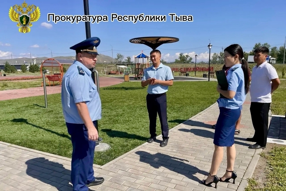 Прокуратура Кызыла проверила ход строительства и благоустройства объектов в рамках нацпроектов