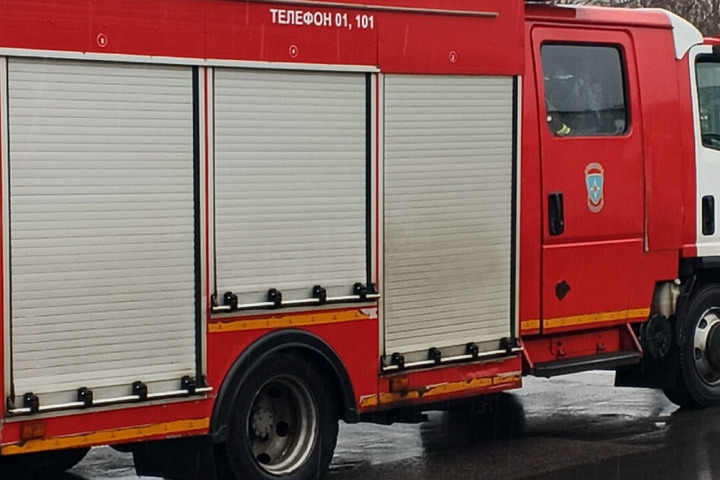 Женщина пострадала при пожаре в квартире на Таврической улице