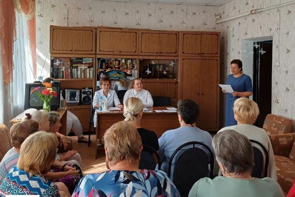 Врачи Погарской ЦРБ рассказали местным жителям, как сохранить сердечное здоровье