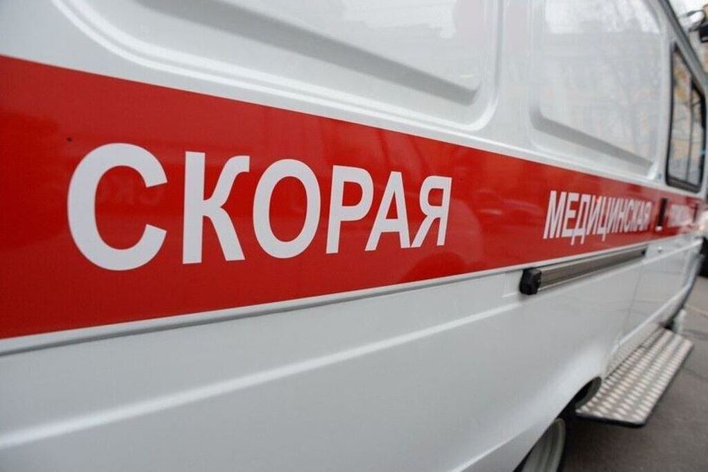 В столкновении машин по касательной в Кингисеппском районе пострадал человек