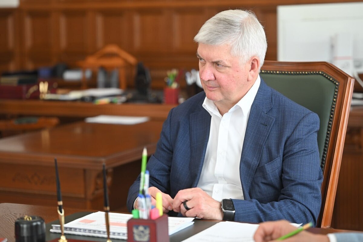 Александр Гусев поздравил воронежцев с Днем Воздушного флота России