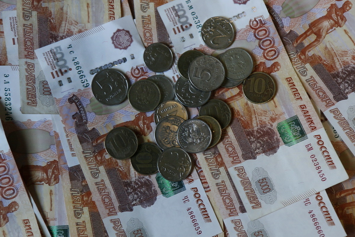 Музыкальная школа собрала с россиян больше миллиона рублей и закрылась