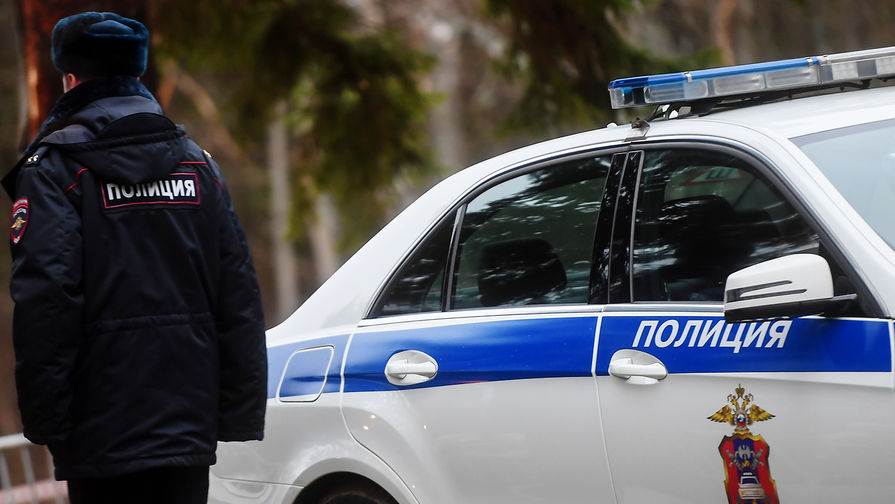 Полицейский поскользнулся и случайно обстрелял браконьера на Камчатке, он не выжил