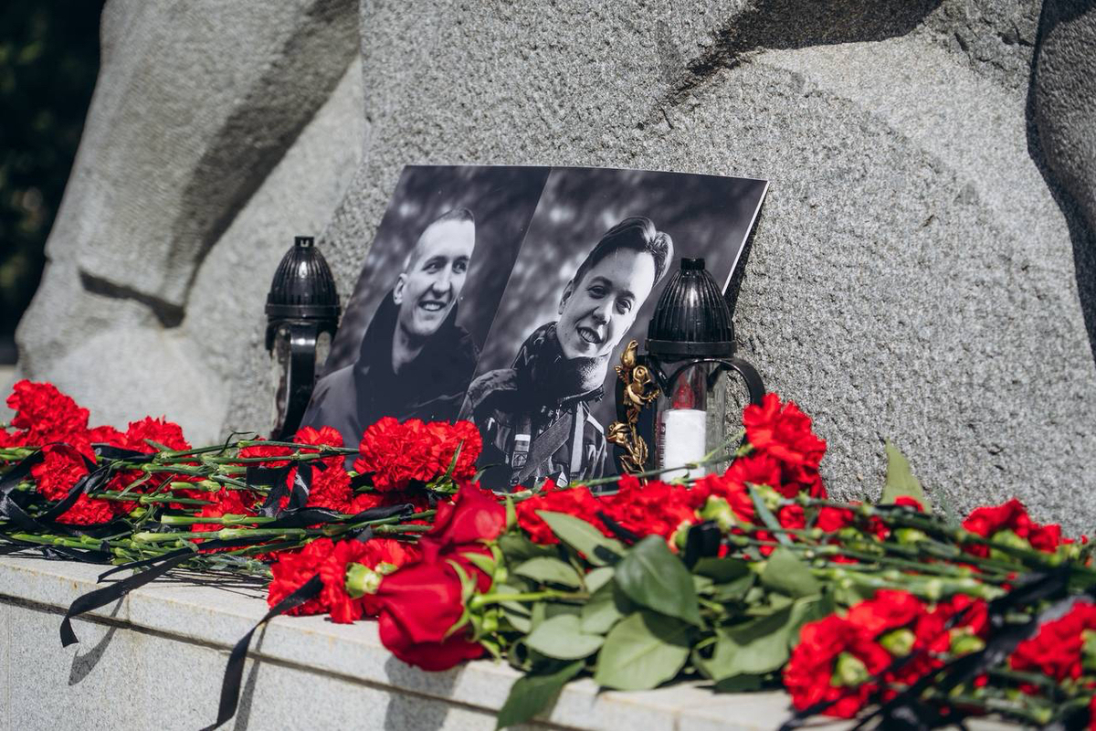Молодежь Кубани почтила память волонтеров Народного фронта