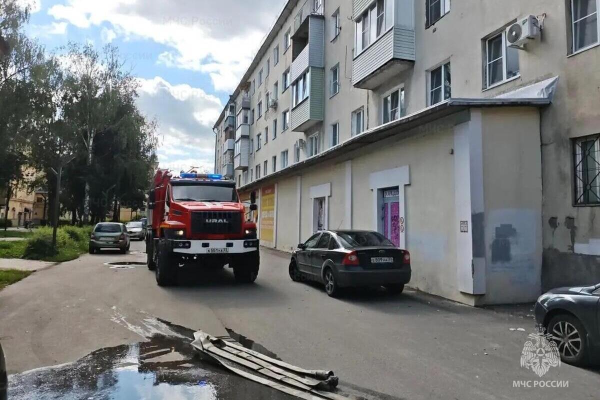 В Муроме при пожаре в многоквартирном доме погибла женщина