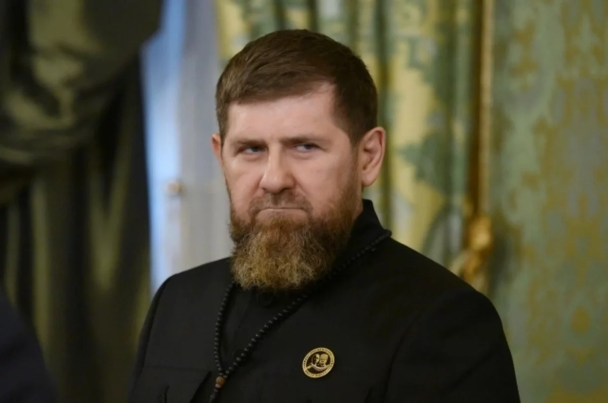 Кадыров рассказал о встрече с юным блогером, потерявшим тюбетейку