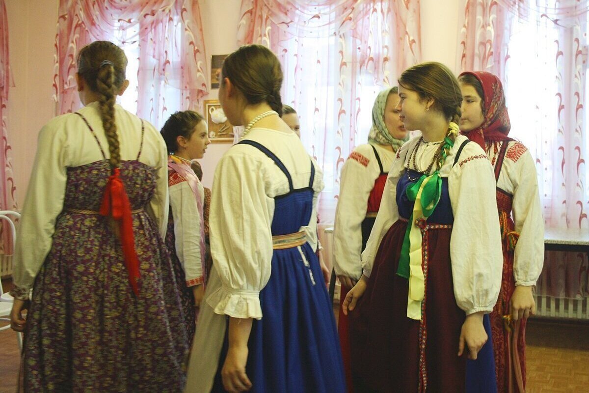 Юные вологжане могут принять участие во всероссийский флешмобе «Танцы народов России»(6+)