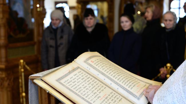Священник рассказал, в какой день Успенского поста можно есть рыбу