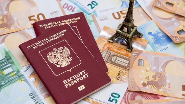 В РСТ порекомендовали заранее оформлять загранпаспорт с биометрией