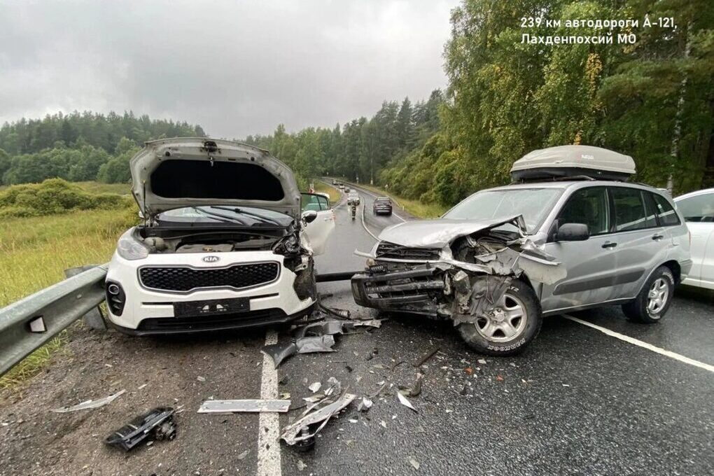 Житель Ростовской области попал в ДТП на трассе в Карелии