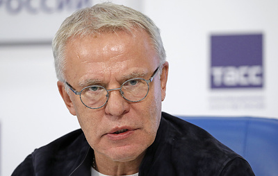 Фетисов пожелал российским вратарям НХЛ избежать травм